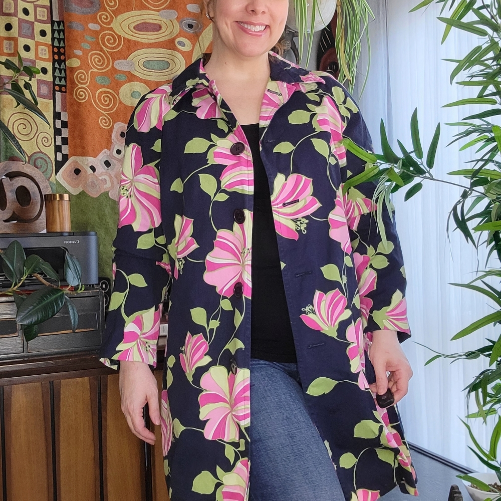 Vibrant Vintage Midi-Jacket